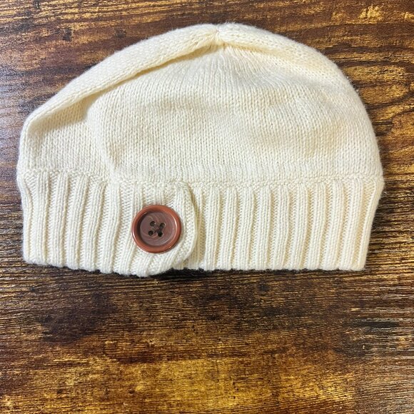 Share Lot of 4 Infant Winter Hats – Old Navy XS & Newborn, Baby Gap 0–6 MO - Picture 8 of 13